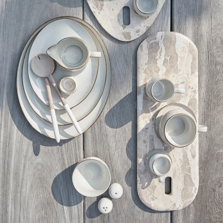 marmurowa-podluzna-deska-do-krojenia-ellia-lene-bjerre-casa-carina