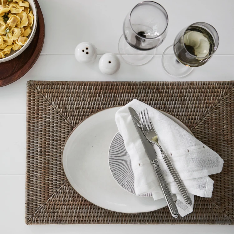 talerz-obiadowy-bialy-amera-lene-bjerre-casa-carina