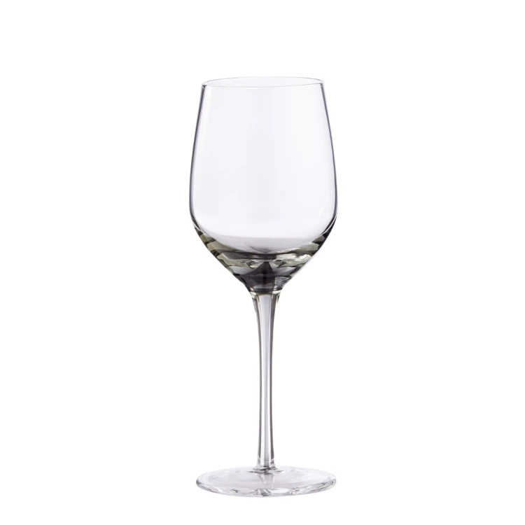 kieliszek-do-wina-320-victorinne-lene-bjerre-cara-carina