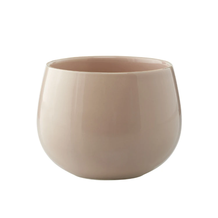 duza-rozowa-miska-obiadowa-ze-zlotym-rantem-clara-lene-bjerre-casa-carina