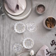 rozowa-miska-ze-zlotym-rantem-duza-clara-lene-bjerre-casa-carina