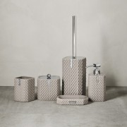 bezowy-kubeczek-lazienkowy-komplet-marion-lene-bjerre-casa-carina