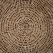 wyplatana-taca-rattanowa-norah-lene-bjerre-casa-carina
