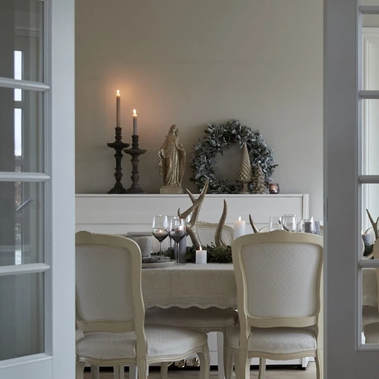 brazowy-drewniany-swiecznik-mango-36-holly-lene-bjerre-casa-carina.jpg