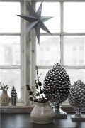 8894-serafina-pine-cone-30-cm1