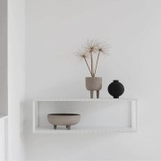 szara-doniczka-mala-na-3-nozkach-glina-12-16-kristina-dam-studio-casa-carina.jpg