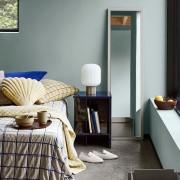 pionowe-lustro-w-szarej-ramie-tenna-broste-copenhagen-casa-carina.jpg