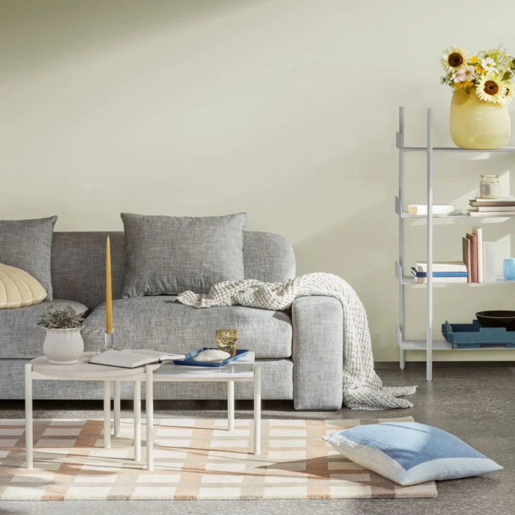 szara-sofa-trzyosobowa-bay-broste-copenahgen-casa-carina.jpg