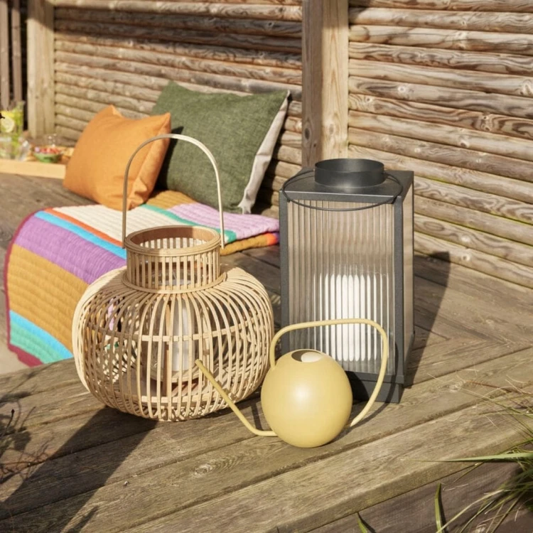 designerska-metalowa-konewka-kula-hubsch-casa-carina.jpg