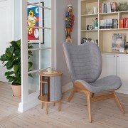 jasnoszary-fotel-conversation-piece-z-wysokim-oparciem-umage-casa-carina.jpg