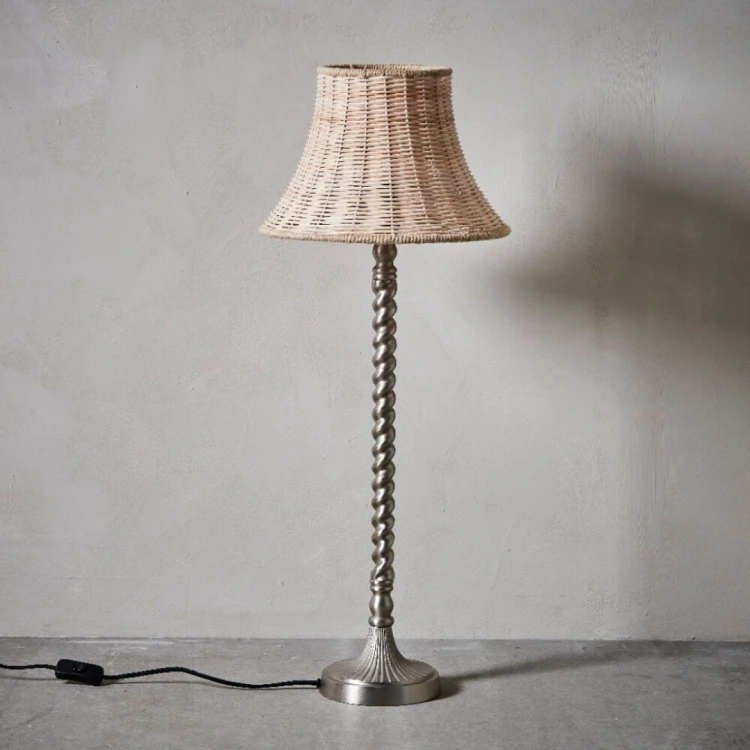 lampa-na-stolik-antyczne-srebro-wilia-lene-bjerre-casacarina.jpg