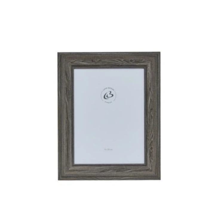 brazowa-drewniana-ramka-na-zdjecie-15x20-austia-lene-bjerre-casa-carina.jpg