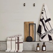 czarna-kulista-lampa-stol-led-kristina-dam-studio-casa-carina.jpg