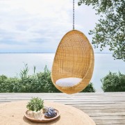 czarny-fotel-wiszacy-jajo-egg-sikadesign-casa-carina.jpg