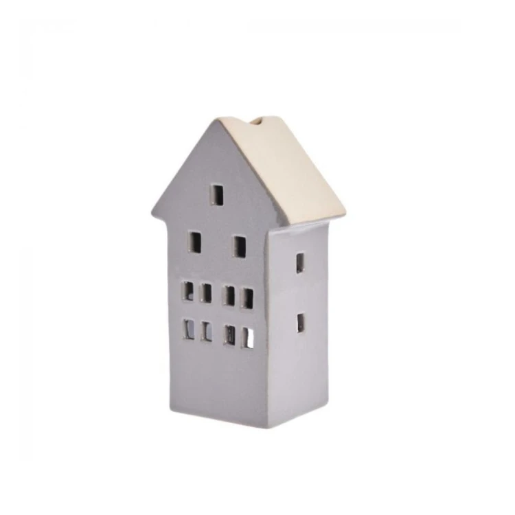 szary-wysoki-domek-ceramiczny-molia-lene-bjerre-casa-carina.jpg