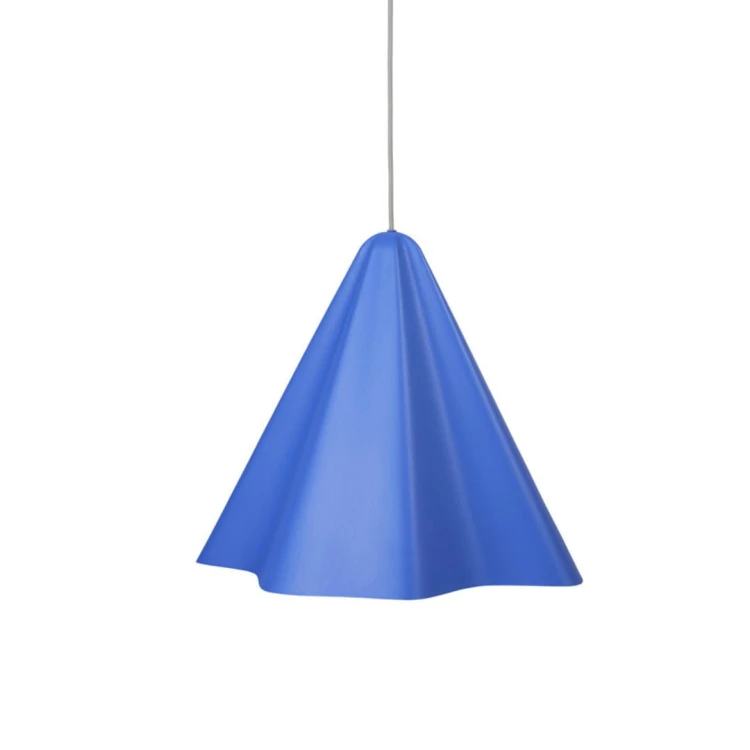niebieska-lampa-wiszaca-spodnica-broste-copenhagen-casa-carina.jpg