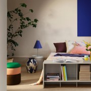 jasny-stolik-z-pojemnikiem-broste-copenhagen-casa-carina.jpg