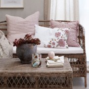 rattanowa-sofa-pleciona-norah-lene-bjerre-casa-carina.jpg