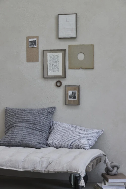 A00024517-Mood-1.jpg