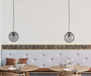 zlota-lampa-sufitowa-do-restauracji-bolia-casa-carina.png