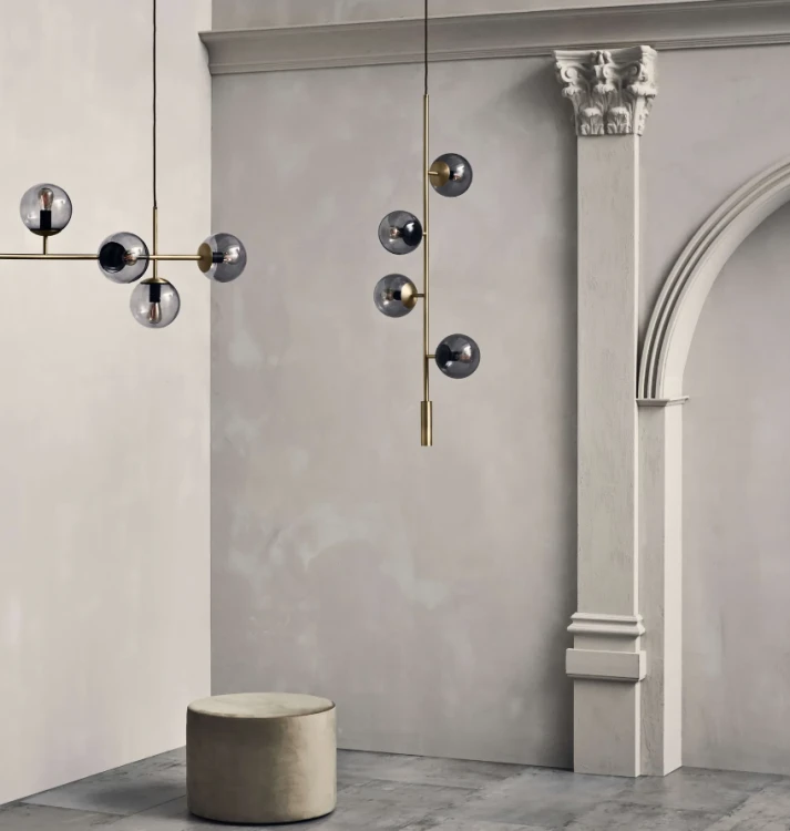 zlota-lampa-pionowa-4-klosze-orb-bolia-casa-carina.png