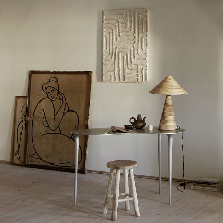tinekhome_home_06_dunedesk_raw_jatistool-nature_mache100-cream.jpg__720x720_q85_crop_subsampling-2_upscale.jpg