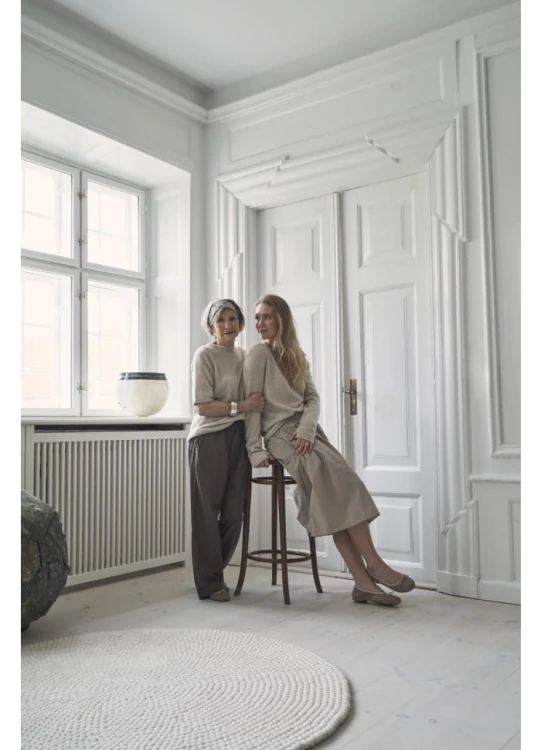 casa carina spodnie brązowe.jpg
