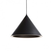 czarna lampa.jpg