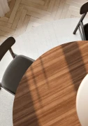 orzech stół ludo.webp