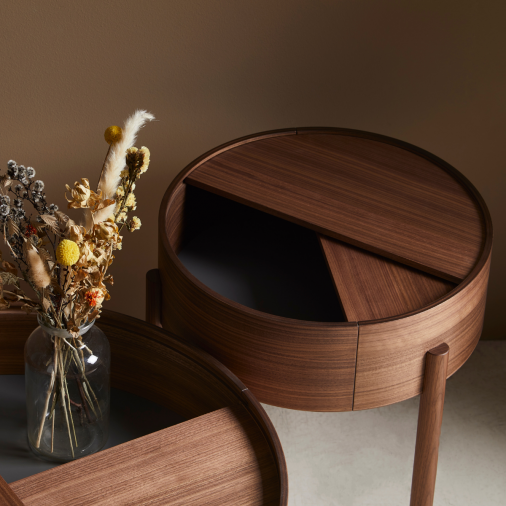 stolik-kawowy-arc-o42-woud -orzech-.webp