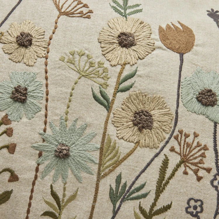 ruth poduszka w polne kwiaty.jpg