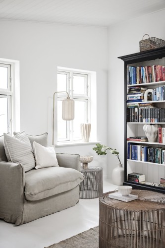 beżowa lampa podłogowa 1.jpg