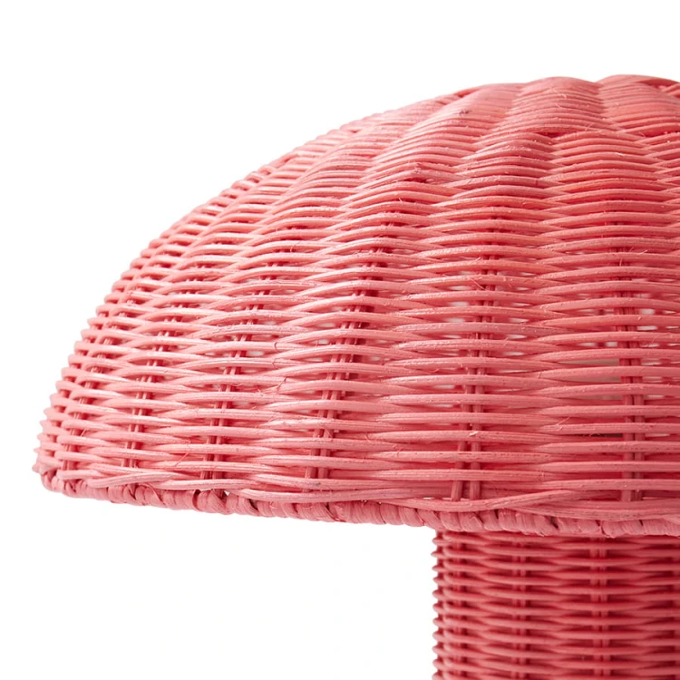 Lampa stołowa rattanowa różowa