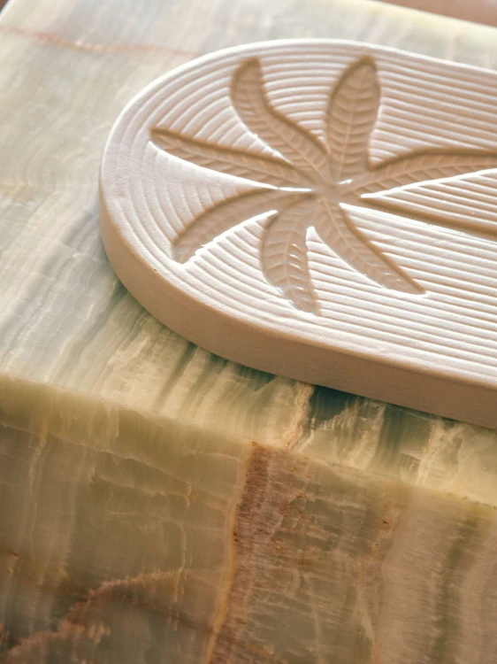 Dekoracja ścienna z kamionki Palmy