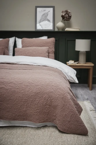 isabelle narzuta roż 1.webp