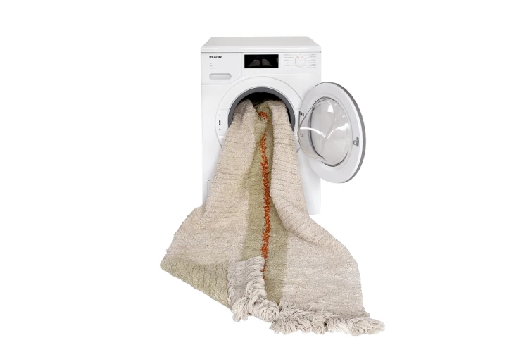 e015b1219c7d11bce898312b66435dbd