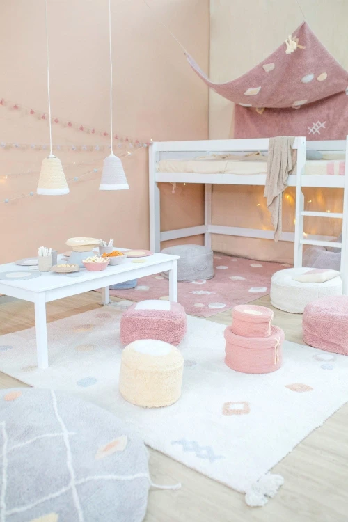 8222d234f6f28cae77c4cc945b64e21b