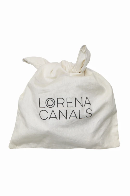 a4d9aa56c6cf6304fb75f6391ad4f85f