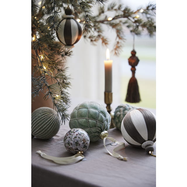 Lene Bjerre-bombka we wzory biała Herle 6 cm