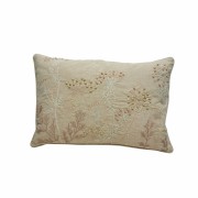 Lene Bjerre- poszewka na poduszkę 60x40 Visilia beżowa w haftowane kwiaty