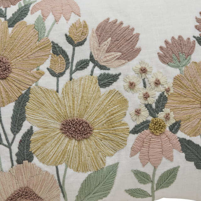 Lene Bjerre- poszewka na poduszkę 60x40 Vimina jasna w haftowane kwiaty kolorowe