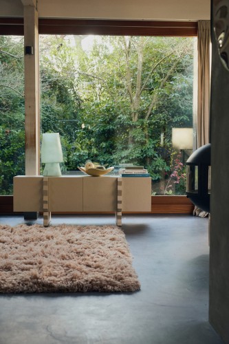 HKLIVING - Komoda Forma off white z wyrazistymi uchwytami