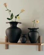 Broste Copenhagen - wazon czarny Florentina S