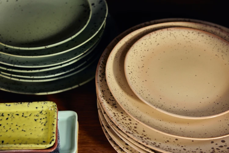 HKliving – Ceramika 70s talerze deserowe, grit