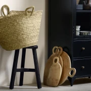 TINE K HOME – Deska do serwowania NUSA z drewna tekowego, Brown, Ø 40 cm